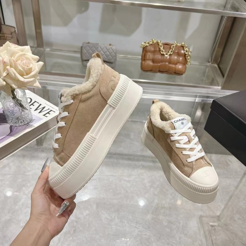 Ch**el sport shoes